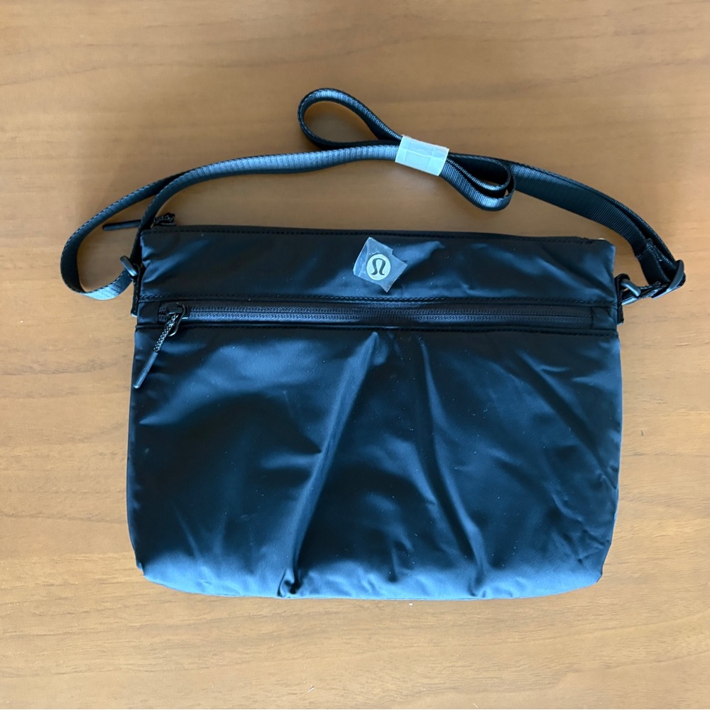 lululemon athletica Black Messenger Bag Compact Nylon